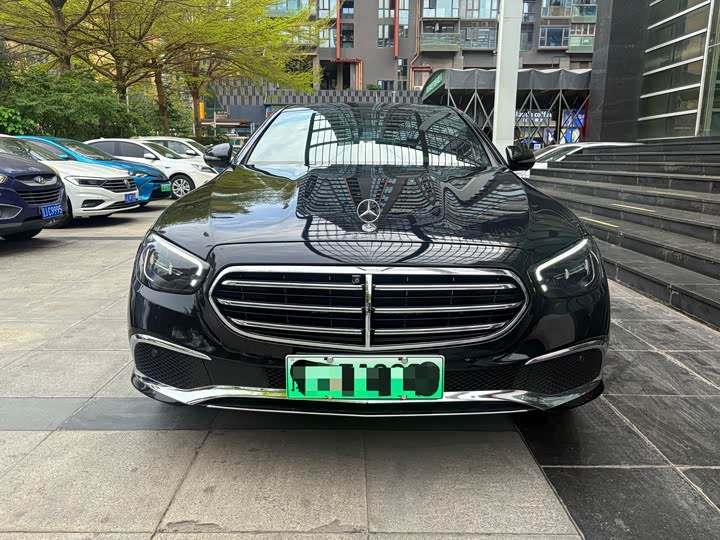 Фото 2 - Mercedes-Benz E-Class Hybrid