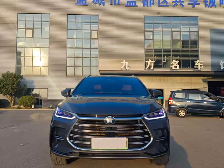 Фото 2 - BYD Tang Hybrid/EV