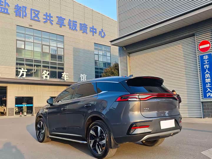 Фото 6 - BYD Tang Hybrid/EV