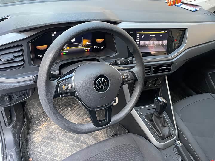 Photo 5 - Volkswagen Polo