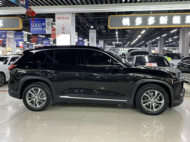 Фото 8 - Nio ES6