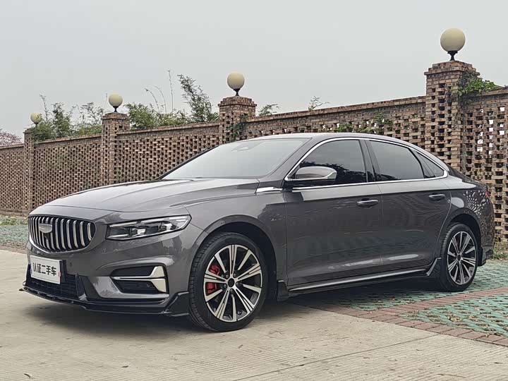 Фото 1 - Geely Preface