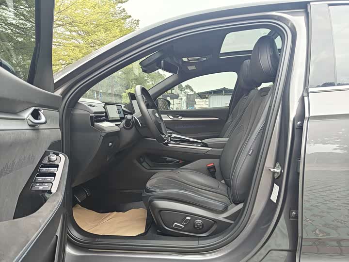 Фото 6 - Geely Preface