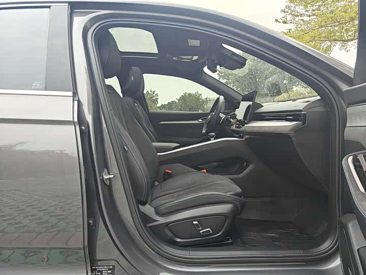 Фото 7 - Geely Preface