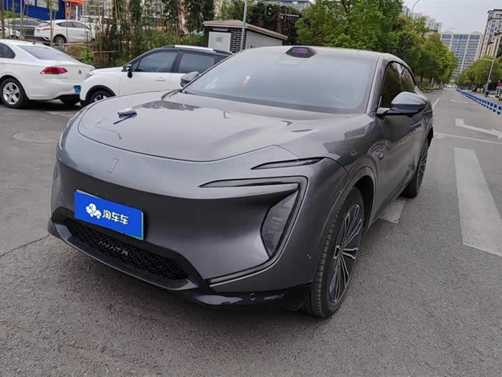 Фото 1 - Avatr 07