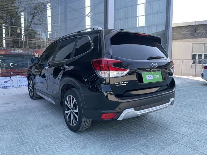 Photo 6 - Subaru Forester