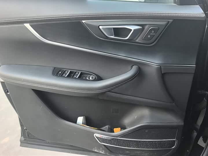 Фото 7 - Chery Tiggo 8