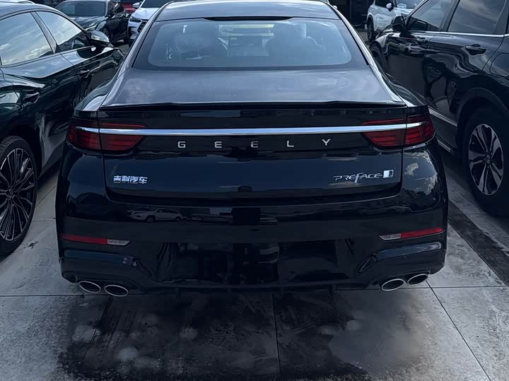 Фото 8 - Geely Preface