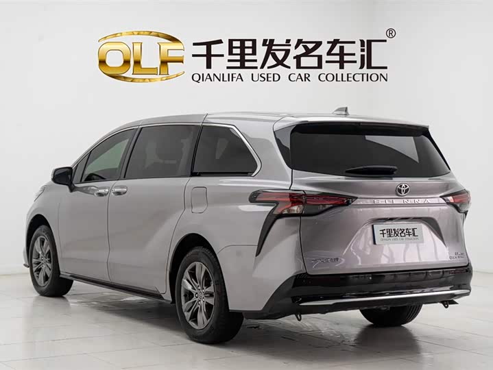 Фото 5 - Toyota Sienna