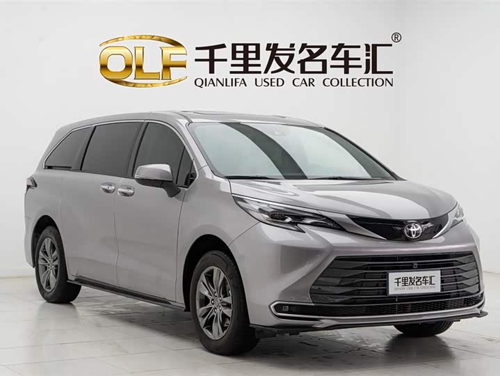 Фото 6 - Toyota Sienna