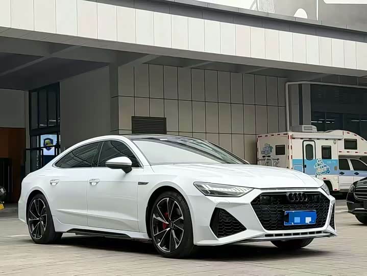 Фото 3 - Audi A7L