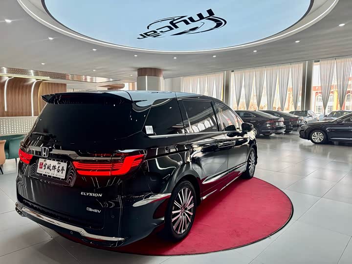 Фото 5 - Honda Elysion