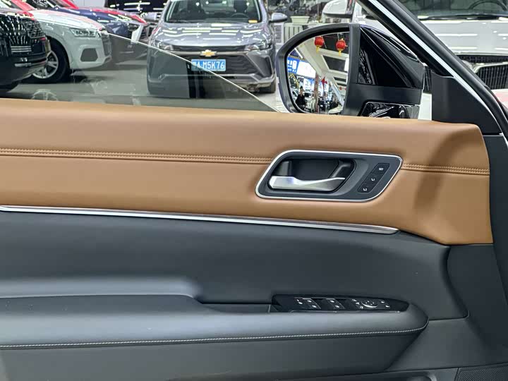 Photo 7 - Nissan Pathfinder