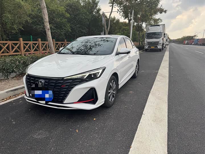 Фото 3 - Changan Eado Plus