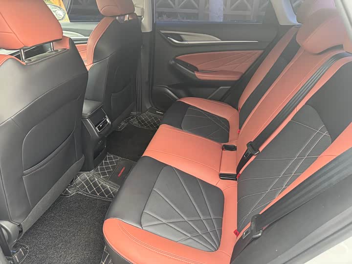 Фото 7 - Changan Eado Plus