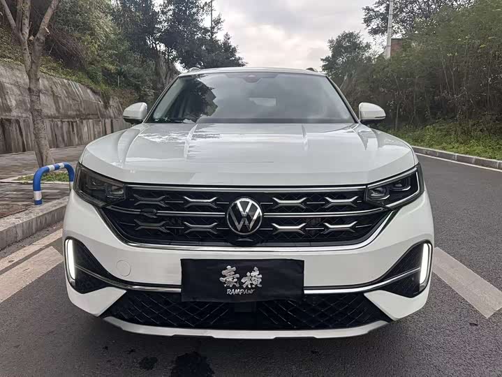 Фото 2 - Volkswagen Tayron X