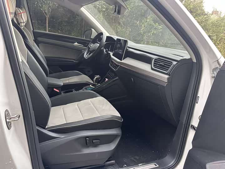 Фото 9 - Volkswagen Tayron X