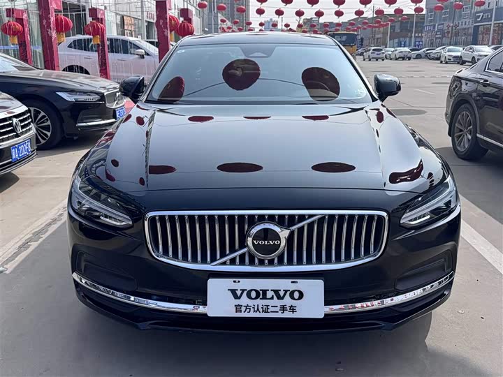 Фото 2 - Volvo S90