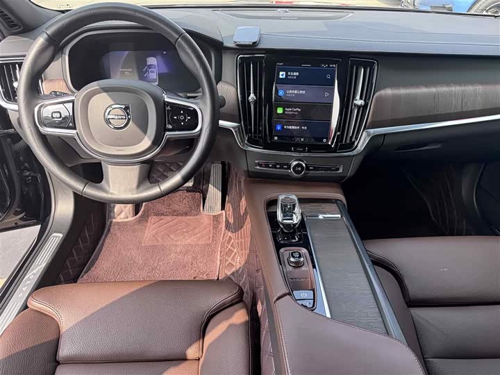 Фото 6 - Volvo S90