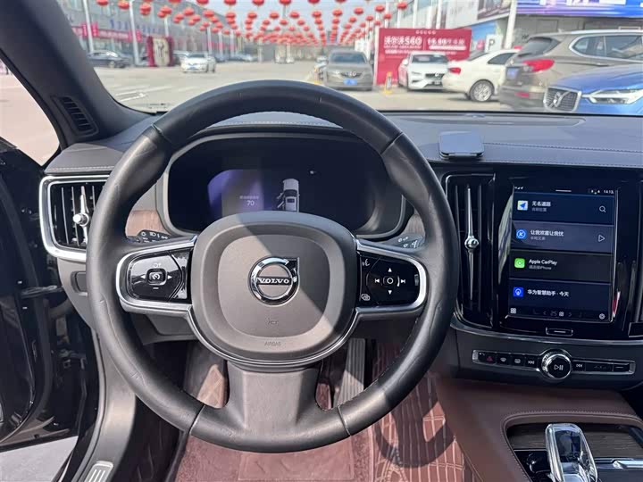 Фото 7 - Volvo S90