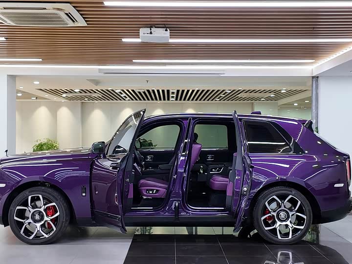 Фото 5 - Rolls-Royce Cullinan