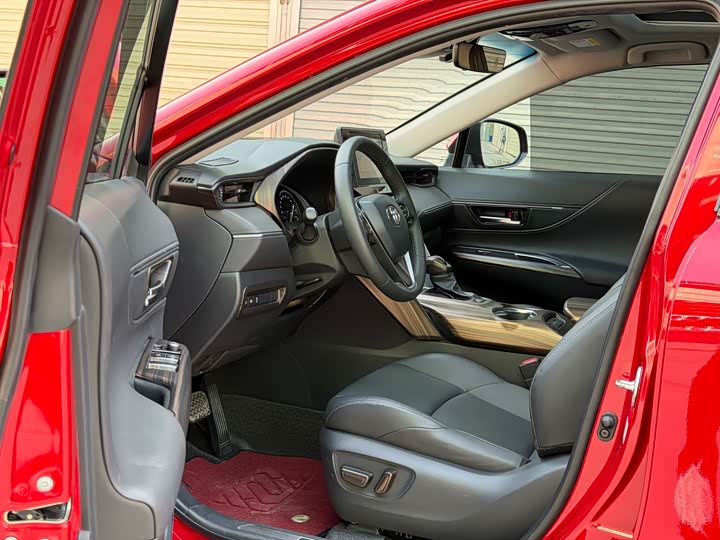 Фото 7 - Toyota Venza