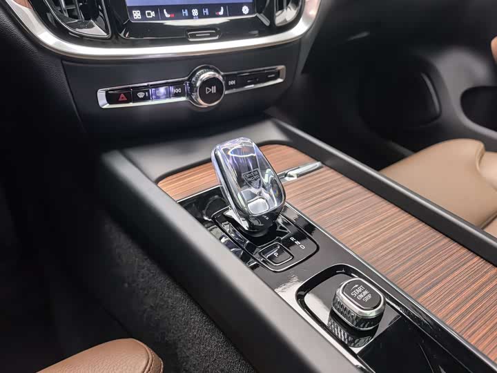 Photo 6 - Volvo V60