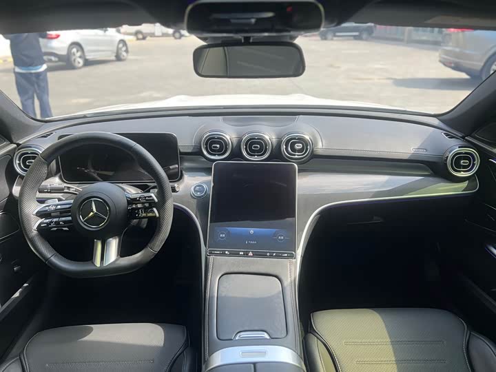 Zdjęcie 8 - Mercedes-Benz C-Class