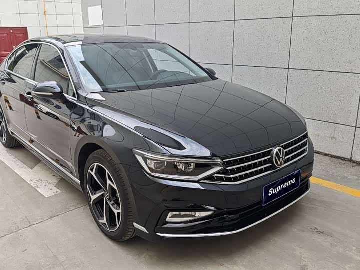 Фото 3 - Volkswagen Magotan