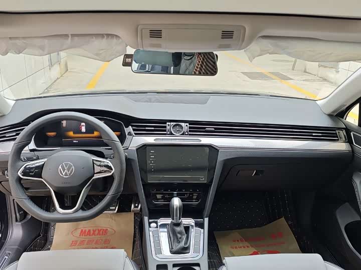 Фото 5 - Volkswagen Magotan