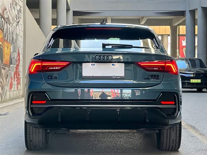 Фото 4 - Audi Q3 Sportback