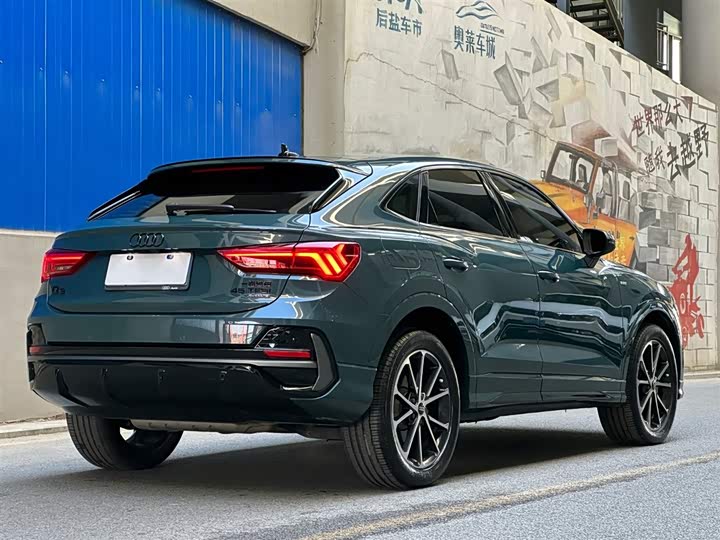 Фото 5 - Audi Q3 Sportback