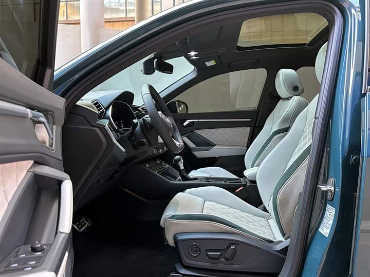 Фото 9 - Audi Q3 Sportback