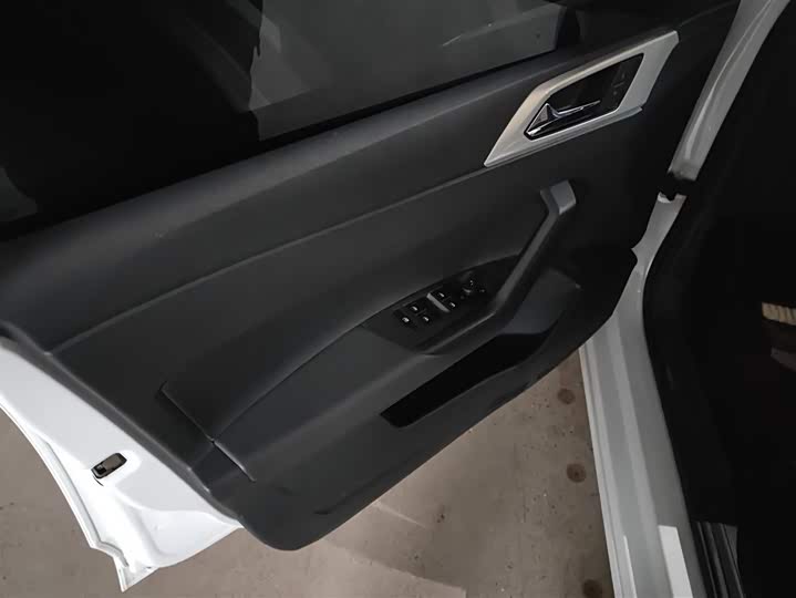 Фото 7 - Volkswagen Polo