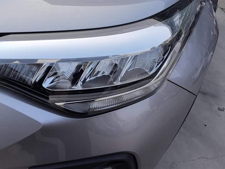 Фото 5 - Toyota Izoa