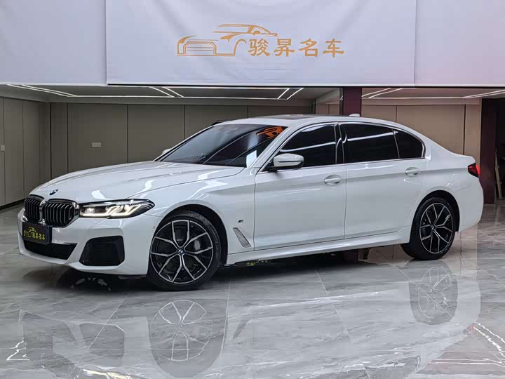 Фото 1 - BMW 5 Series