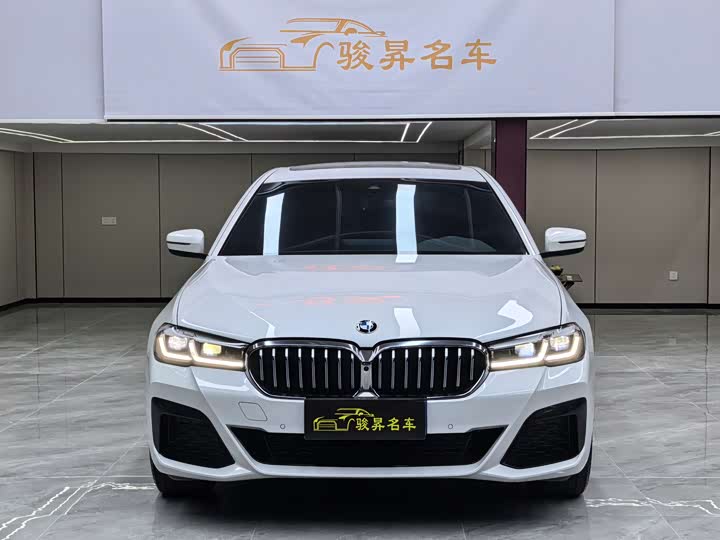 Фото 2 - BMW 5 Series
