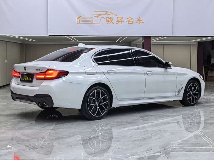 Фото 4 - BMW 5 Series