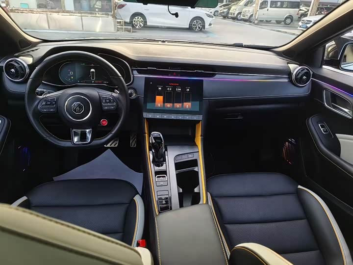 Фото 8 - MG Motor 6