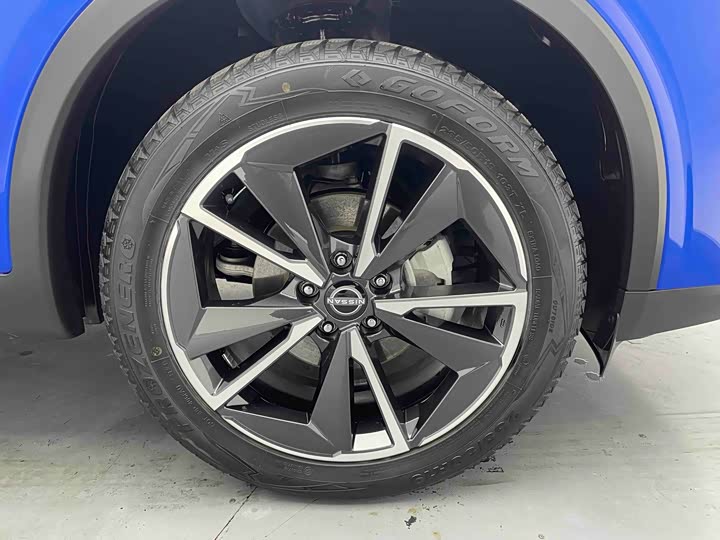 Фото 8 - Nissan Qashqai