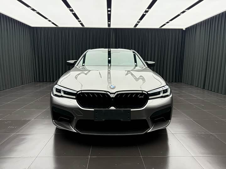 Фото 4 - BMW M5
