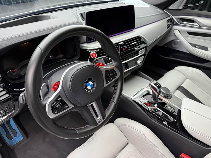 Фото 5 - BMW M5