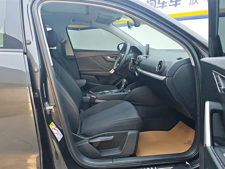 Фото 8 - Audi Q2L