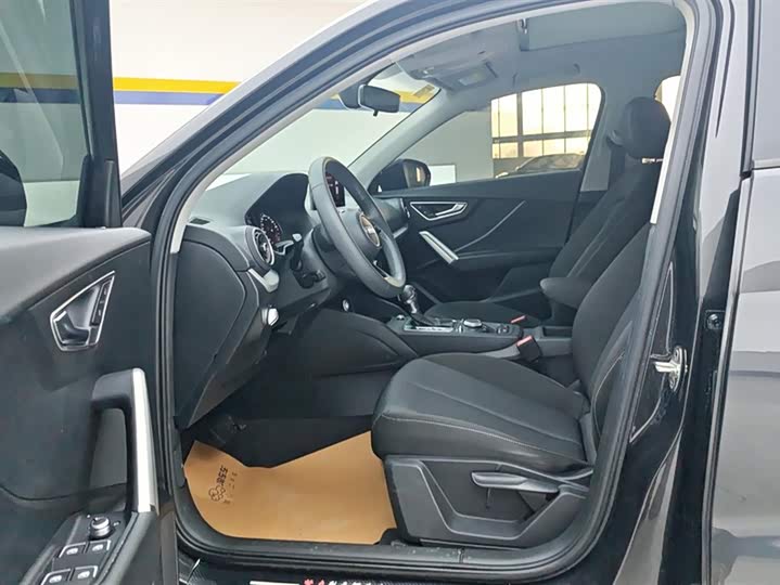 Фото 9 - Audi Q2L