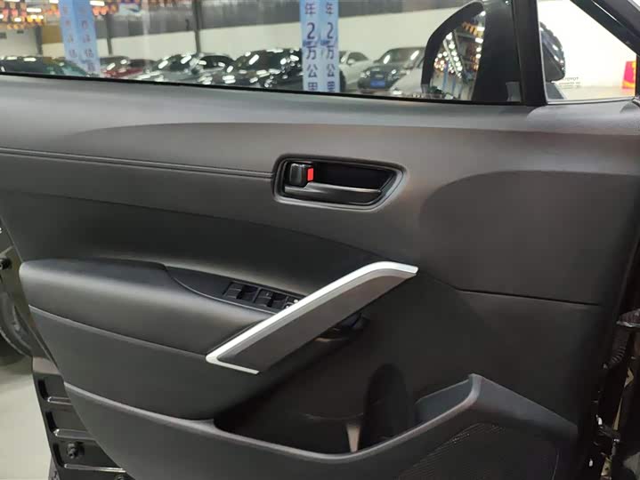 Фото 7 - Toyota Corolla Cross