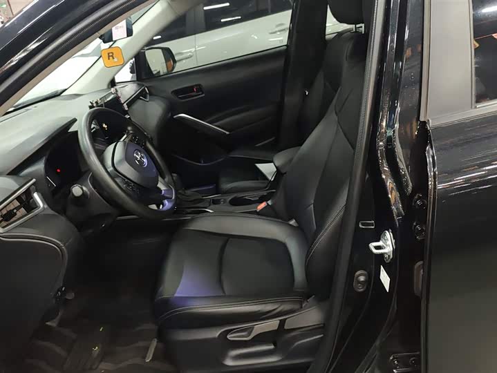 Фото 9 - Toyota Corolla Cross