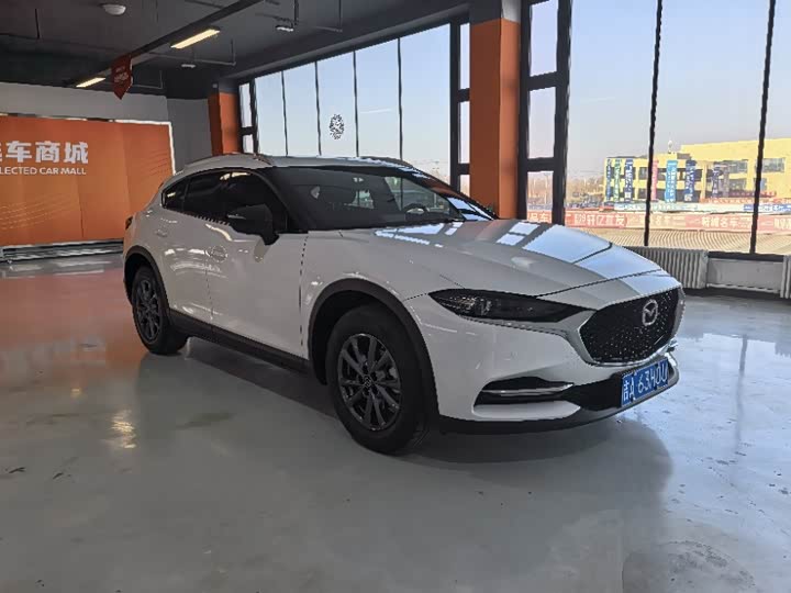 Photo 3 - Mazda CX-4