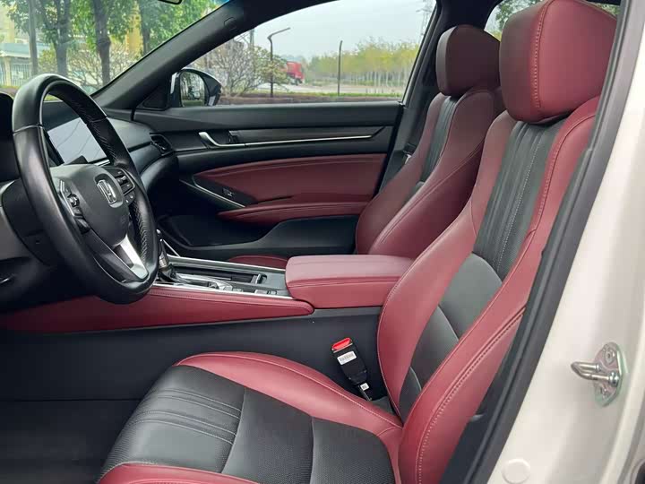 Photo 7 - Honda Inspire