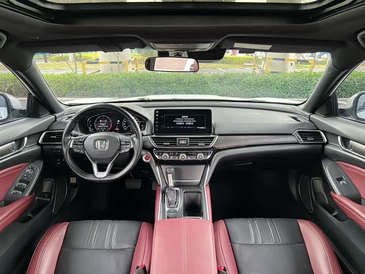 Photo 8 - Honda Inspire