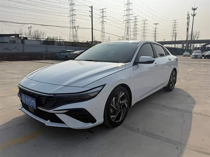 Фото 1 - Hyundai Elantra N line